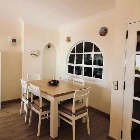 Dreamy Sea View With Private Pool Access Apartamento Luz